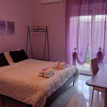 Affittacamere Iria Pomigliano d'Arco Esterno foto