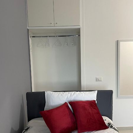 Affittacamere Iria Pomigliano d'Arco Esterno foto